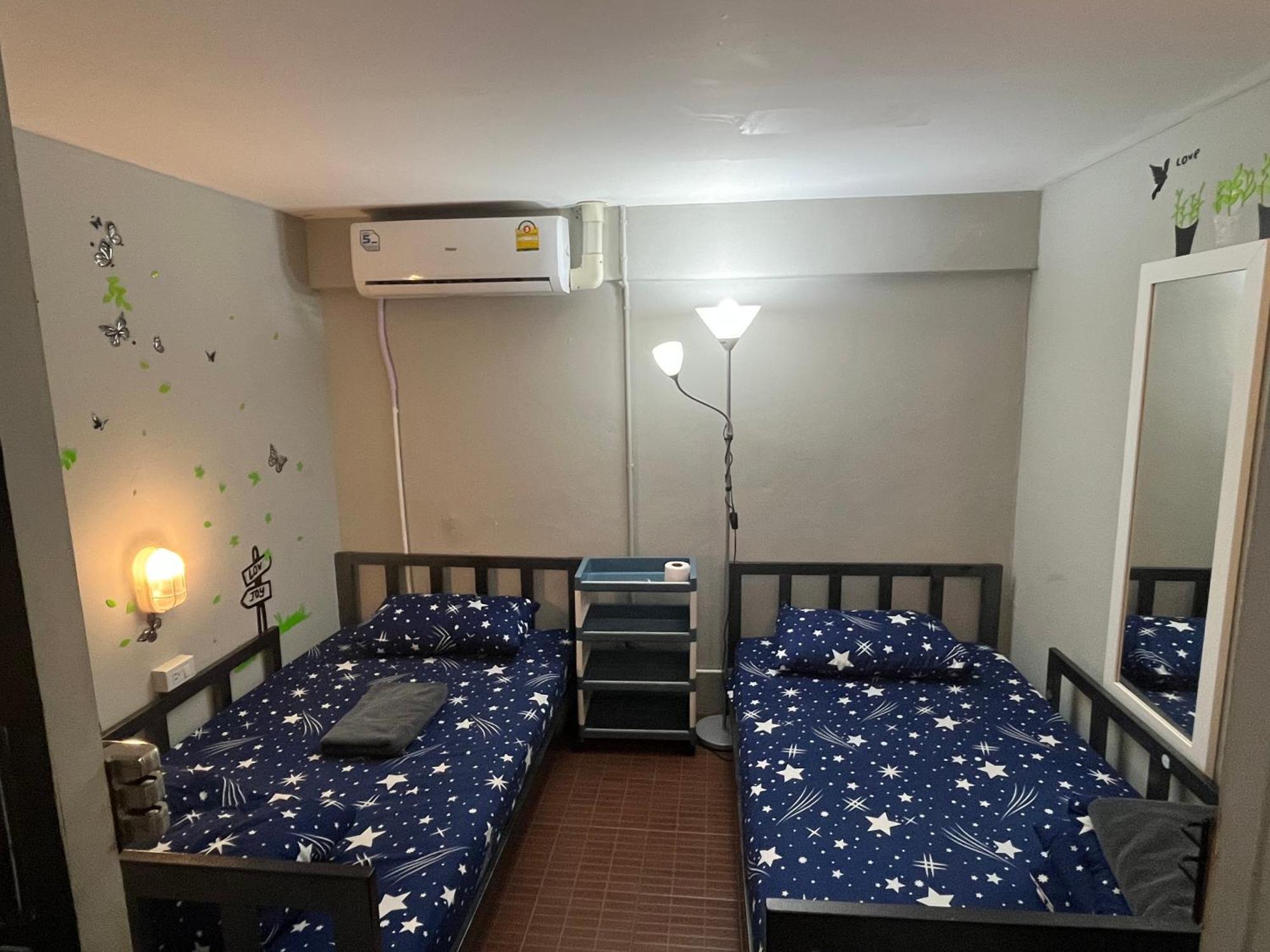 Hostel Lazy Gibbon 1 Chiang Mai - Tha Phae Gate Exteriér fotografie