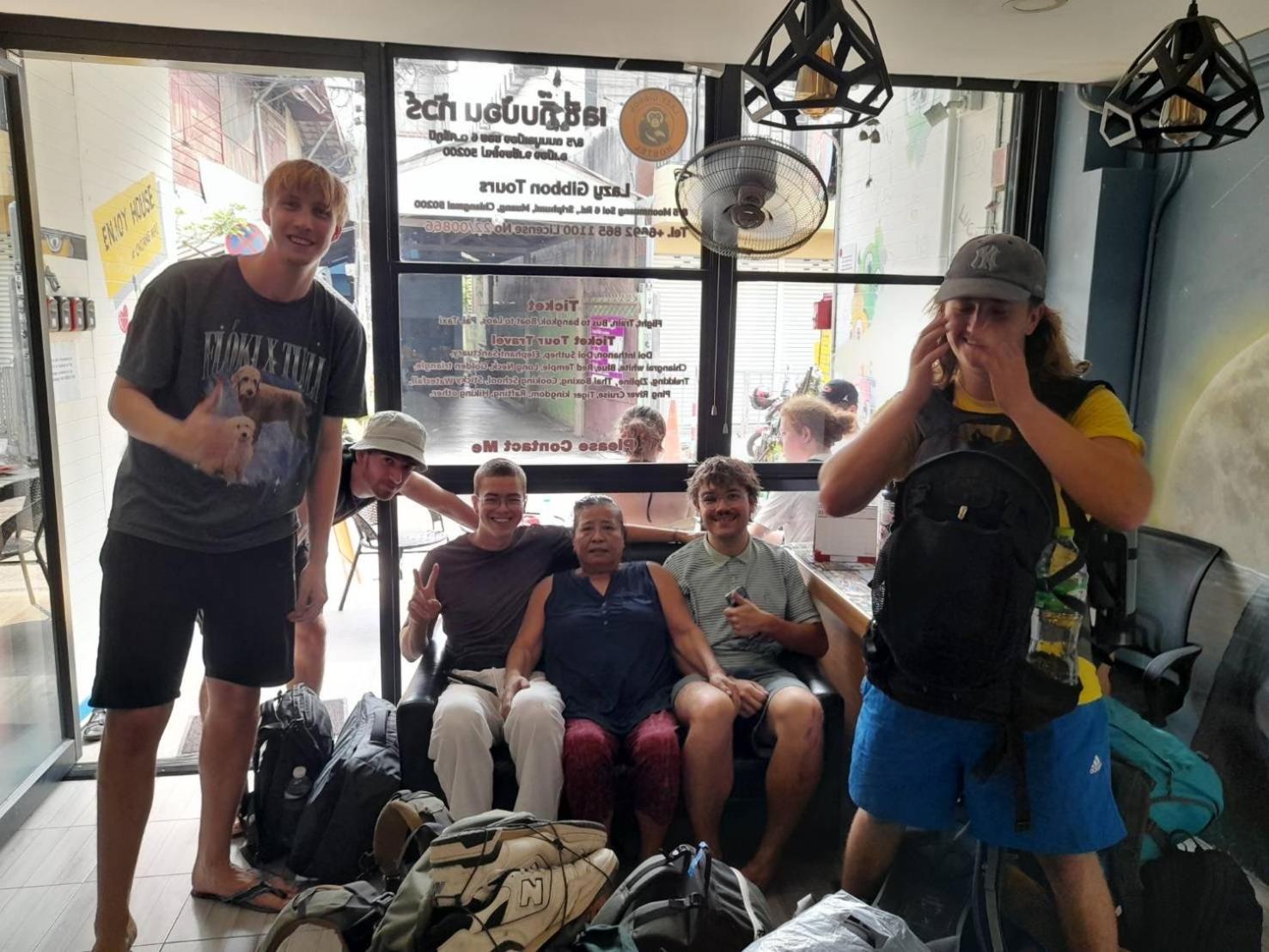 Hostel Lazy Gibbon 1 Chiang Mai - Tha Phae Gate Exteriér fotografie